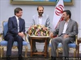 Əhmədinejad ölkələri ABŞ-ın fitnələri qarşısında ayıq olmağa çağırdı 