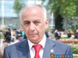  “Bu ölkədə bir kişi var, o da cənab prezidentdir”