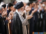 Ayətullah Xameneinin imamətliyi ilə Fitr bayramı namazı qılındı + FOTO