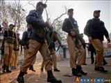 Pakistan polisi Kəraçidə 90 dini mədrəsəyə hücum edib