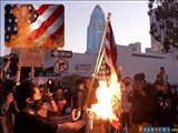 Amerikada Amerika bayrağı yandırıldı-Video